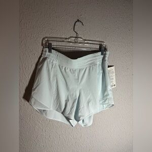 NWT Lululemon Hotty Hot HR Short 4" *Lined